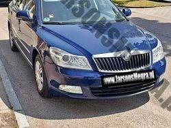 Niebieski Używany 2011 Skoda Octavia Kombi | 22 850 zł (Drogi)