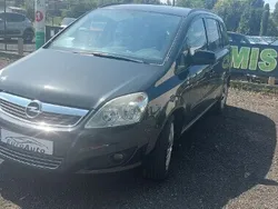 Czarny Używany 2012 Opel Zafira Minivan | 27 900 zł