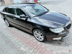 Czarny Używany 2010 Skoda Superb Sedan/Limuzyna | 25 900 zł (Uczciwa cena)