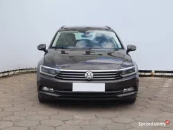 Brązowy Używany 2016 VW Passat Kombi | 58 999 zł (Uczciwa cena)