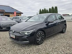 Czarny Używany 2021 VW Golf VIII Style Hatchback | 69 900 zł (Dość drogi)
