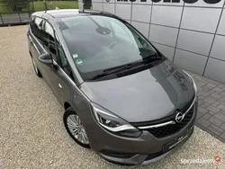Szary (metalik) Używany 2016 Opel Zafira Innovation Minivan | 57 900 zł (Dość drogi)