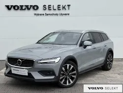 Szary Używany 2024 Volvo V60 CC Kombi | 194 900 zł (Dobra cena)