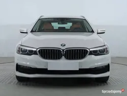Biały Używany 2020 BMW 520 Kombi | 102 999 zł (Super Cena)