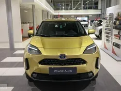 Złoty Używany 2022 Toyota Yaris Hybrid Executive SUV | 124 850 zł (Uczciwa cena)