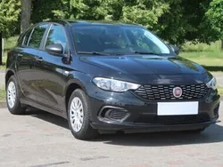 Czarny Używany 2017 Fiat Tipo Hatchback | 38 999 zł (Dobra cena)