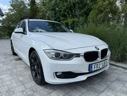 Biały (metalik) Używany 2014 BMW 218 Kombi | 39 990 zł