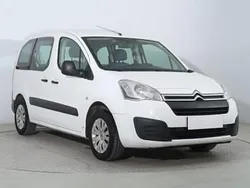 Biały Używany 2016 Citroën Berlingo Minivan | 23 999 zł (Uczciwa cena)