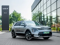 Szary (metalik) Używany 2023 Kia e-Niro 2 SUV | 169 900 zł (Drogi)
