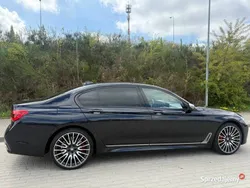 Niebieski Używany 2018 BMW 750L M Sport Sedan/Limuzyna | 150 000 zł