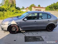 Srebrny Używany 2005 Seat Leon Stella Hatchback | 9000 zł