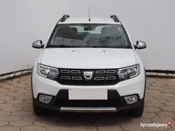 Biały Używany 2019 Dacia Sandero Hatchback | 33 999 zł (Uczciwa cena)