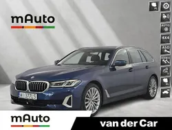 Niebieski Używany 2021 BMW 530 Luxury Line Kombi | 189 900 zł