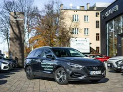 Srebrny (metalik) Używany 2023 Hyundai i30 Kombi | 82 900 zł (Dość drogi)