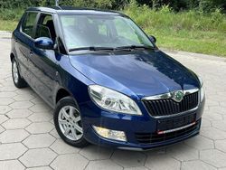 Granatowy Używany 2011 Skoda Fabia Hatchback | 17 999 zł (Uczciwa cena)
