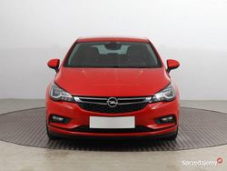 Czerwony Używany 2016 Opel Astra Hatchback | 39 999 zł (Uczciwa cena)