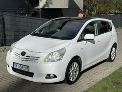 Biały Używany 2010 Toyota Verso Minivan | 29 900 zł (Uczciwa cena)