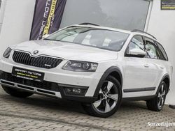 Biały Używany 2016 Skoda Octavia Scout Kombi | 56 900 zł