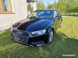 Czarny Używany 2015 Audi A3 Sportback Hatchback | 44 900 zł