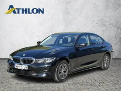 Czarny (metalik) Używany 2021 BMW 318 Sedan/Limuzyna | 115 400 zł (Drogi)