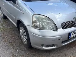 Srebrny Używany 2004 Toyota Yaris Hatchback | 3300 zł (Dobra cena)