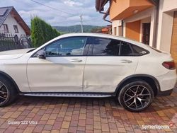 Biały Używany 2020 Mercedes 300 SUV | 131 000 zł