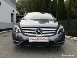 Szary Używany 2012 Mercedes B180 Minivan | 52 900 zł (Dość drogi)
