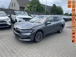 Grafitowy (metalik) Używany 2024 Skoda Superb Kombi | 76 900 zł