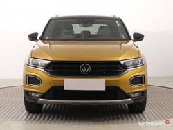 Złoty Używany 2021 VW T-Roc SUV | 103 999 zł (Uczciwa cena)