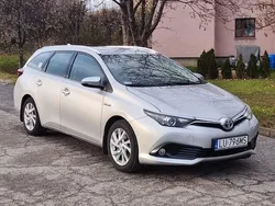 Używany 2018 Toyota Auris Hybrid | 38 200 zł (Super Cena)