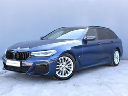 Niebieski phytonic metalizowany Używany 2022 BMW 520 Shadowline Kombi | 199 900 zł