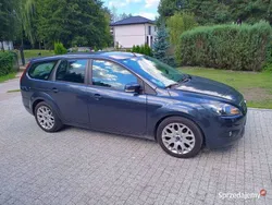 Grafitowy Używany 2008 Ford Focus Sedan/Limuzyna | 9900 zł (Uczciwa cena)