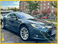Szary Używany 2014 Tesla Model S Sedan/Limuzyna | 79 810 zł