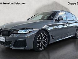 Szary bernina z bursztynowym połyskiem metalizowany Używany 2021 BMW 530 Shadowline Sedan/Limuzyna | 209 900 zł