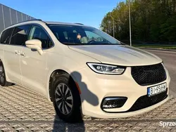 Beżowy Używany 2021 Chrysler Pacifica SUV | 125 000 zł