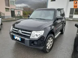 Czarny Używany 2011 Mitsubishi Pajero SUV | 55 700 zł