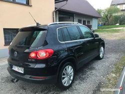 Czarny Używany 2009 VW Tiguan Sportline SUV | 30 000 zł (Dość drogi)