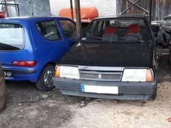 Czarny Używany 1990 Lada Samara Hatchback | 3100 zł