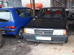 Czarny Używany 1990 Lada Samara Hatchback | 3100 zł