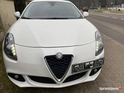 Biały Używany 2011 Alfa Romeo Giulietta Hatchback | 9900 zł