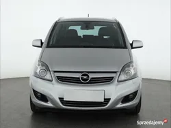 Srebrny Używany 2011 Opel Zafira Minivan | 18 499 zł (Uczciwa cena)