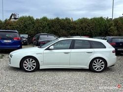 Biały Używany 2010 Alfa Romeo 159 Kombi | 35 990 zł