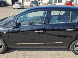 Czarny Używany 2013 Opel Corsa Hatchback | 26 900 zł