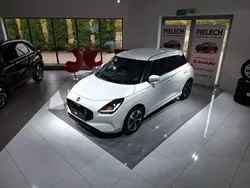 Zvr pure white pearl Używany 2024 Suzuki Swift | 88 000 zł