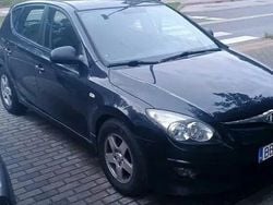 Czarny Używany 2011 Hyundai i30 Hatchback | 15 000 zł (Uczciwa cena)