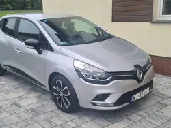 Srebrny Używany 2020 Renault Clio V Hatchback | 34 500 zł (Dobra cena)