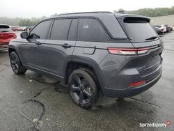 Szary Używany 2023 Jeep Grand Cherokee Laredo SUV | 64 300 zł