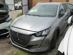 Szary Używany 2023 Peugeot e-208 Hatchback | 37 900 zł