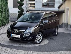Czarny (metalik) Używany 2011 Opel Zafira Minivan | 16 900 zł (Uczciwa cena)