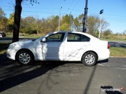 Biały Używany 2010 Skoda Octavia Hatchback | 15 900 zł (Uczciwa cena)